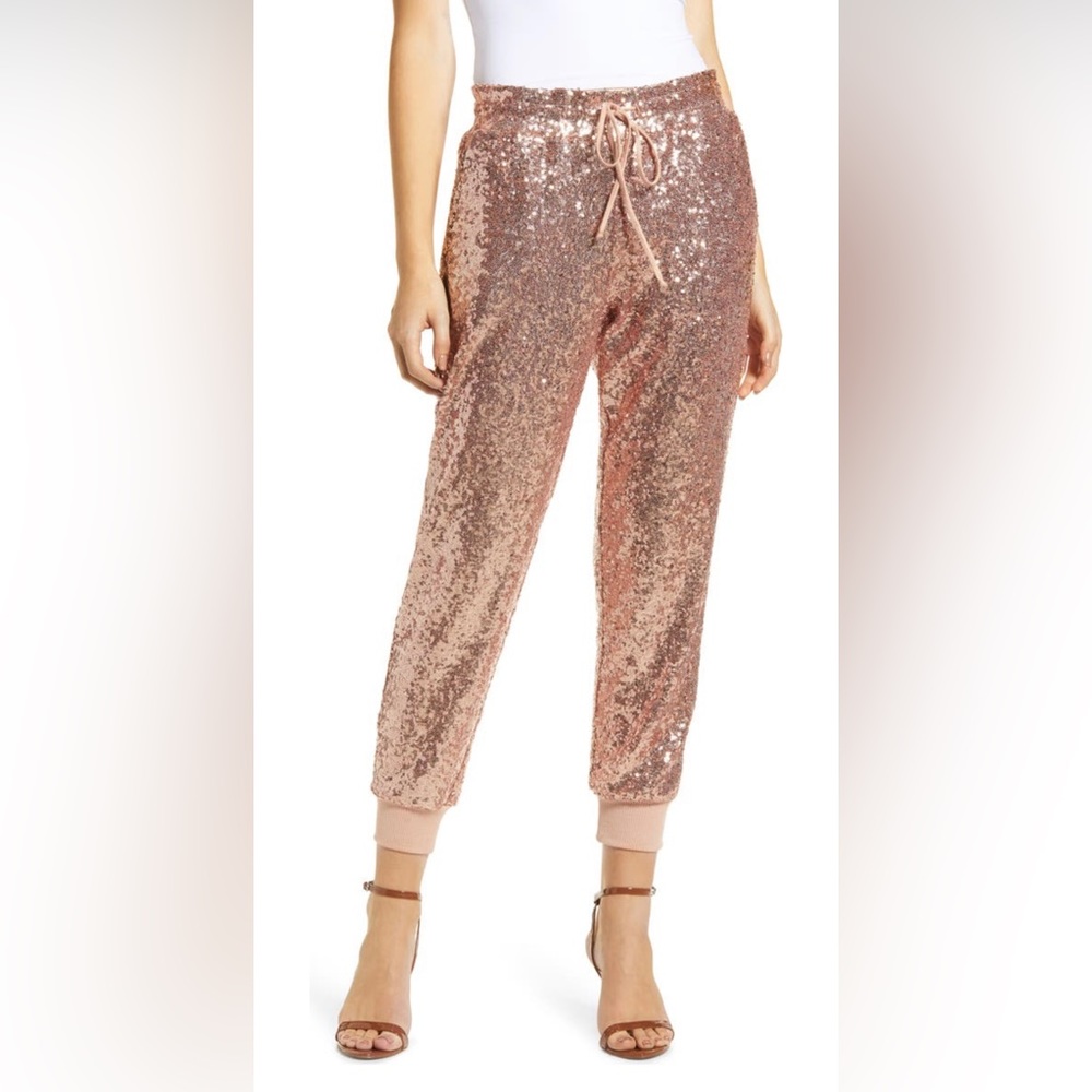 GIBSONLOOK
Gibson x Glam Fancy Ashley Rose Gold Sequin Jogger Pants